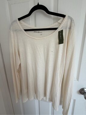 Eddie Bauer Women's Cream Lightweight Long-Sleeve Scoop Neck Top